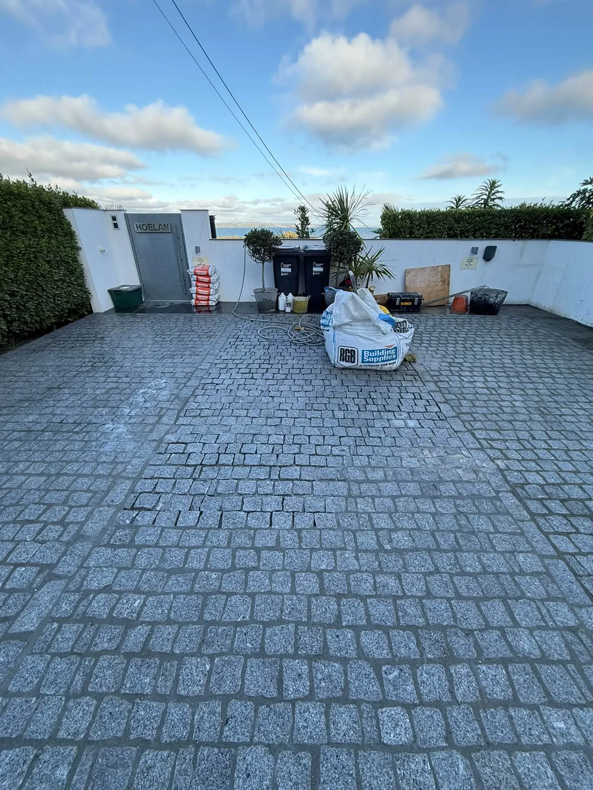 Finished sett driveway by the sea